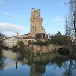 Foresteria Conti, Sulle Tracce Di Shakespeare *